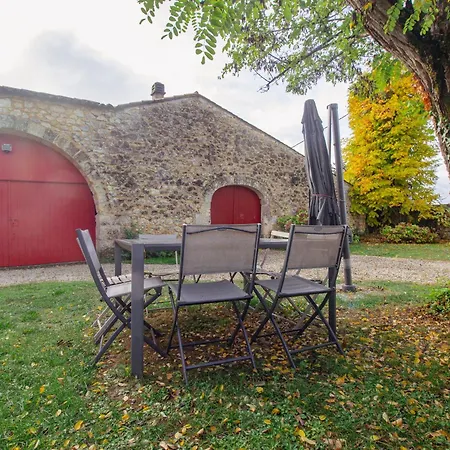 Annexe Du Mesnil * Le Tourne