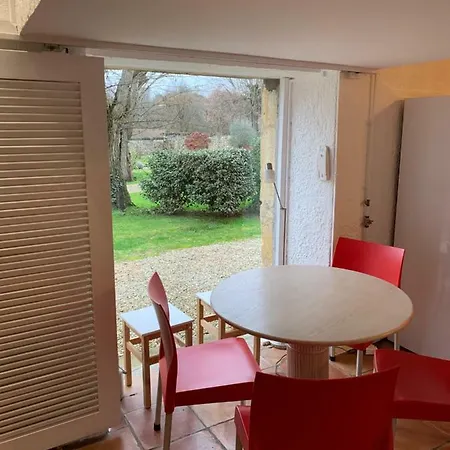 Annexe Du Mesnil * Le Tourne