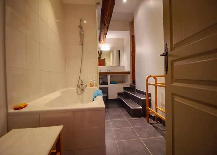 Annexe Du Mesnil * Le Tourne