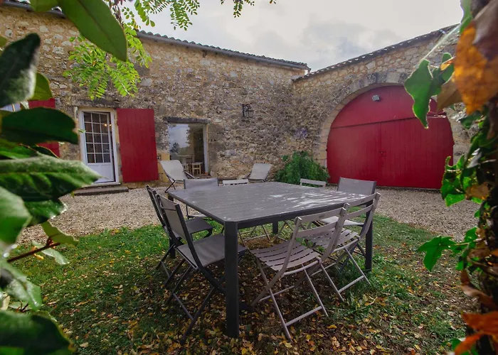 Annexe Du Mesnil * Le Tourne